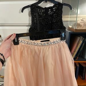 Two piece women’s dress size 3